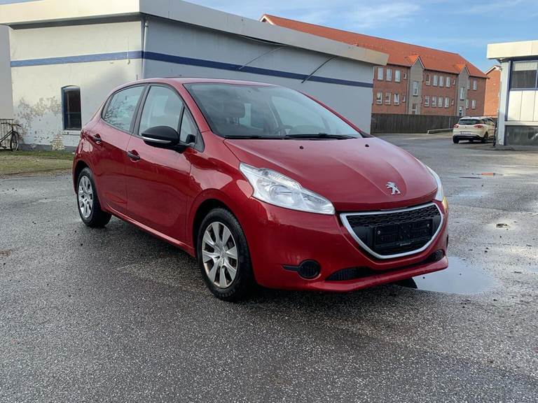 Peugeot 208 1,0 VTi 5D