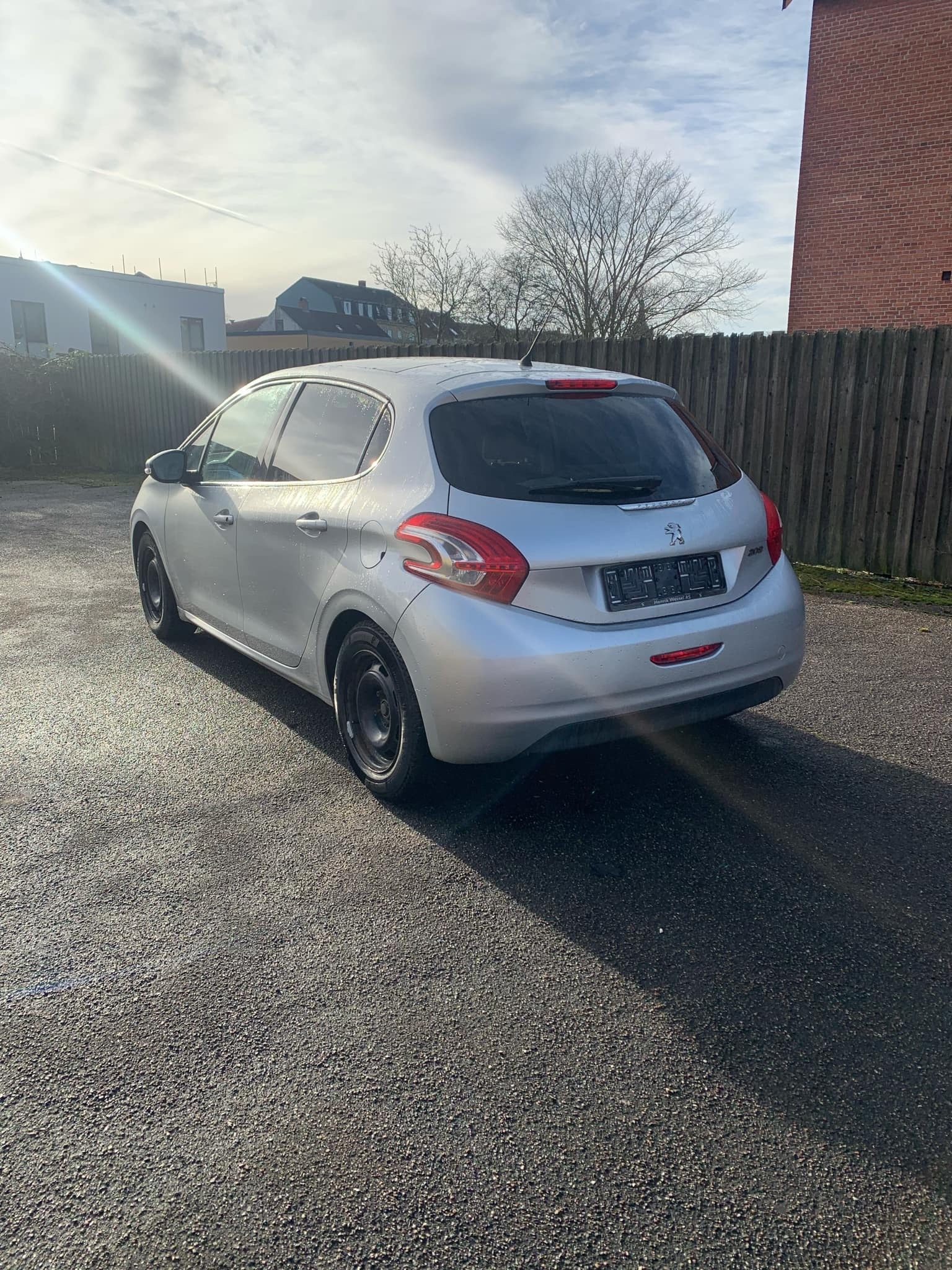 Sølv Peugeot 208 fra 2013