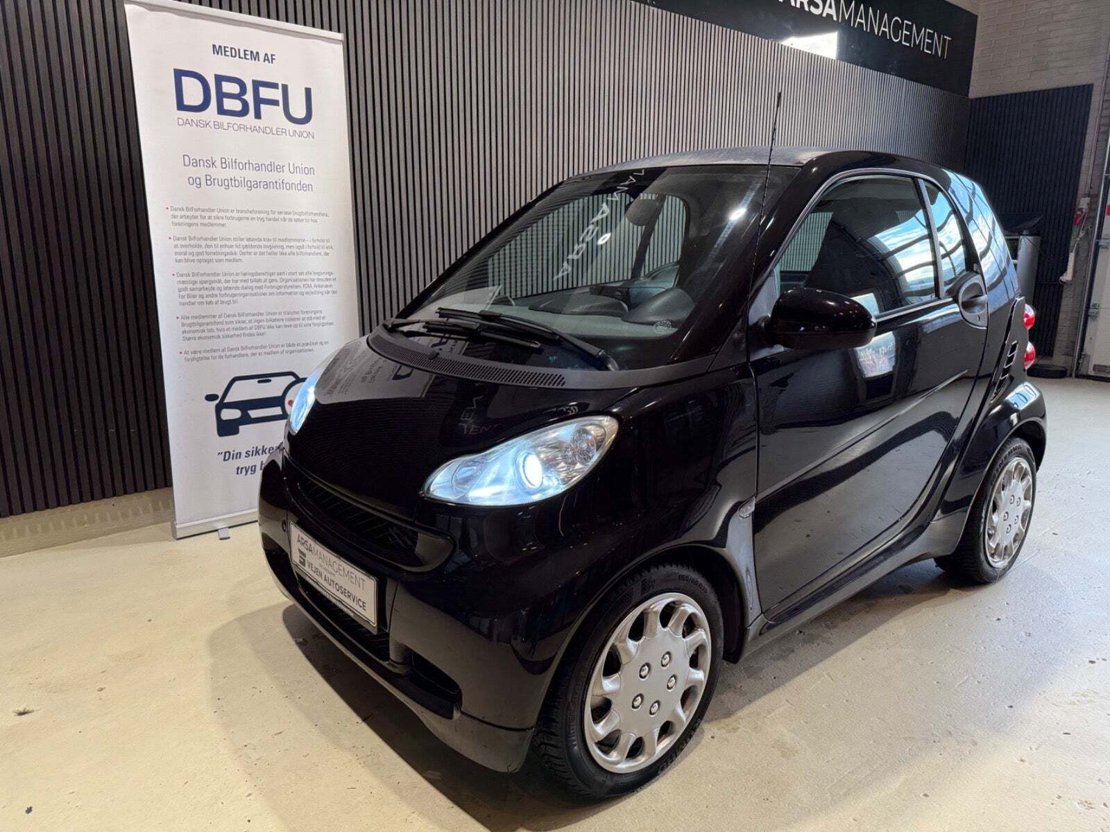 Sort Smart ForTwo Coupé fra 2010 set udefra