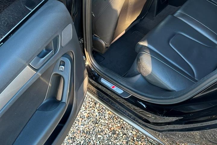 Sort Audi A4 fra 2014