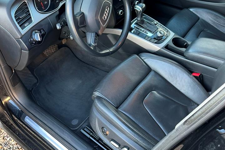 Sort Audi A4 fra 2014