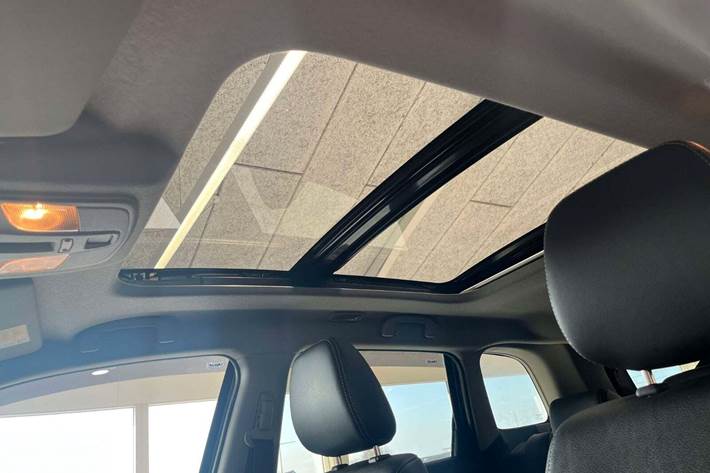 Grå Suzuki Vitara fra 2019