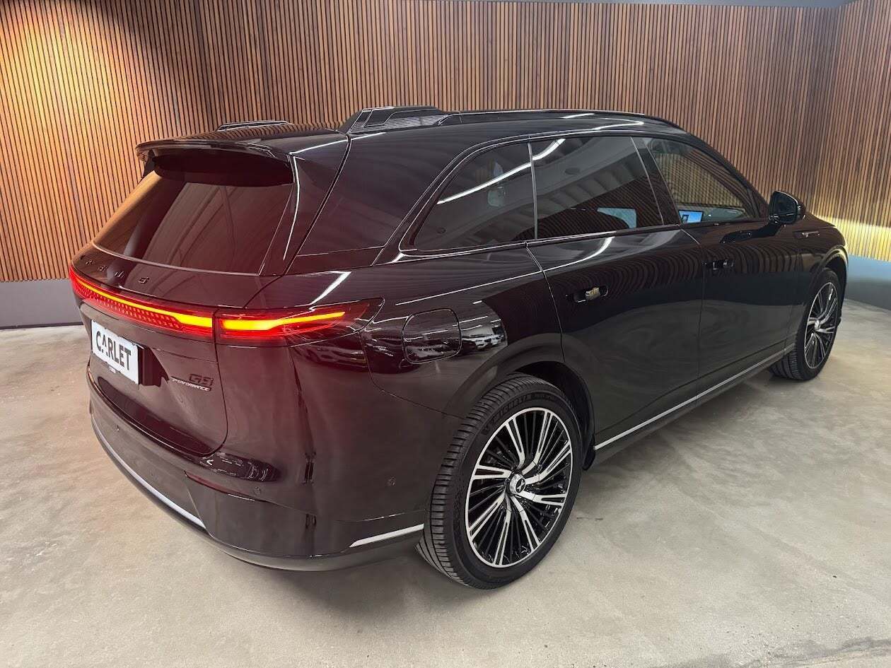 Sort Xpeng G9 fra 2023