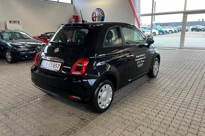 Sort Fiat 500 fra 2024