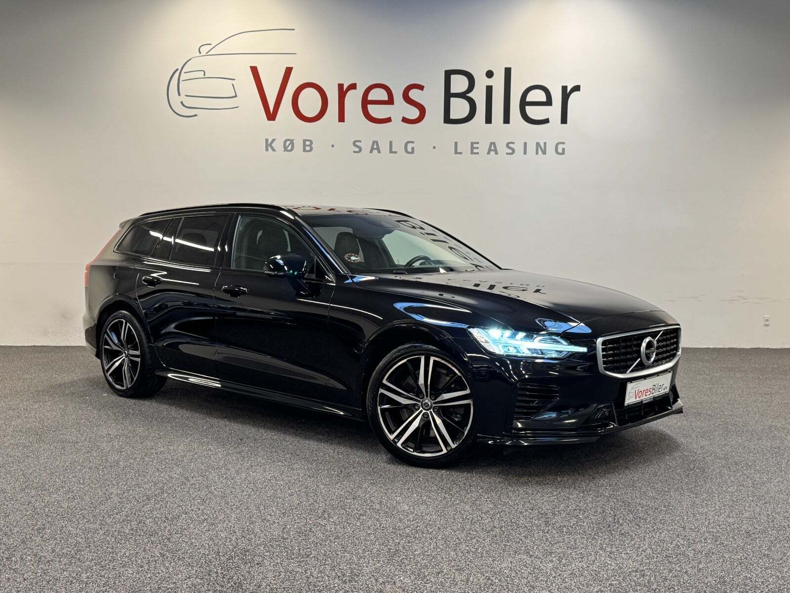 Sort Volvo V60 fra 2020