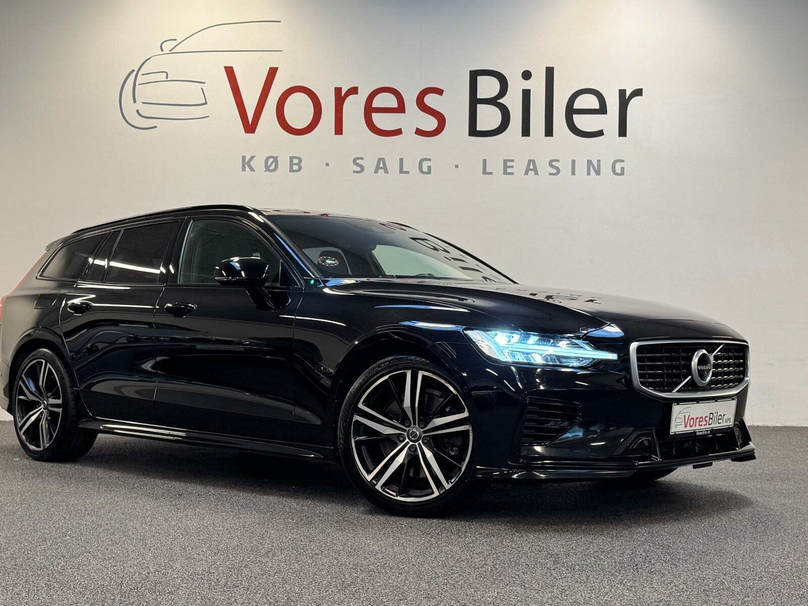 Sort Volvo V60 fra 2020