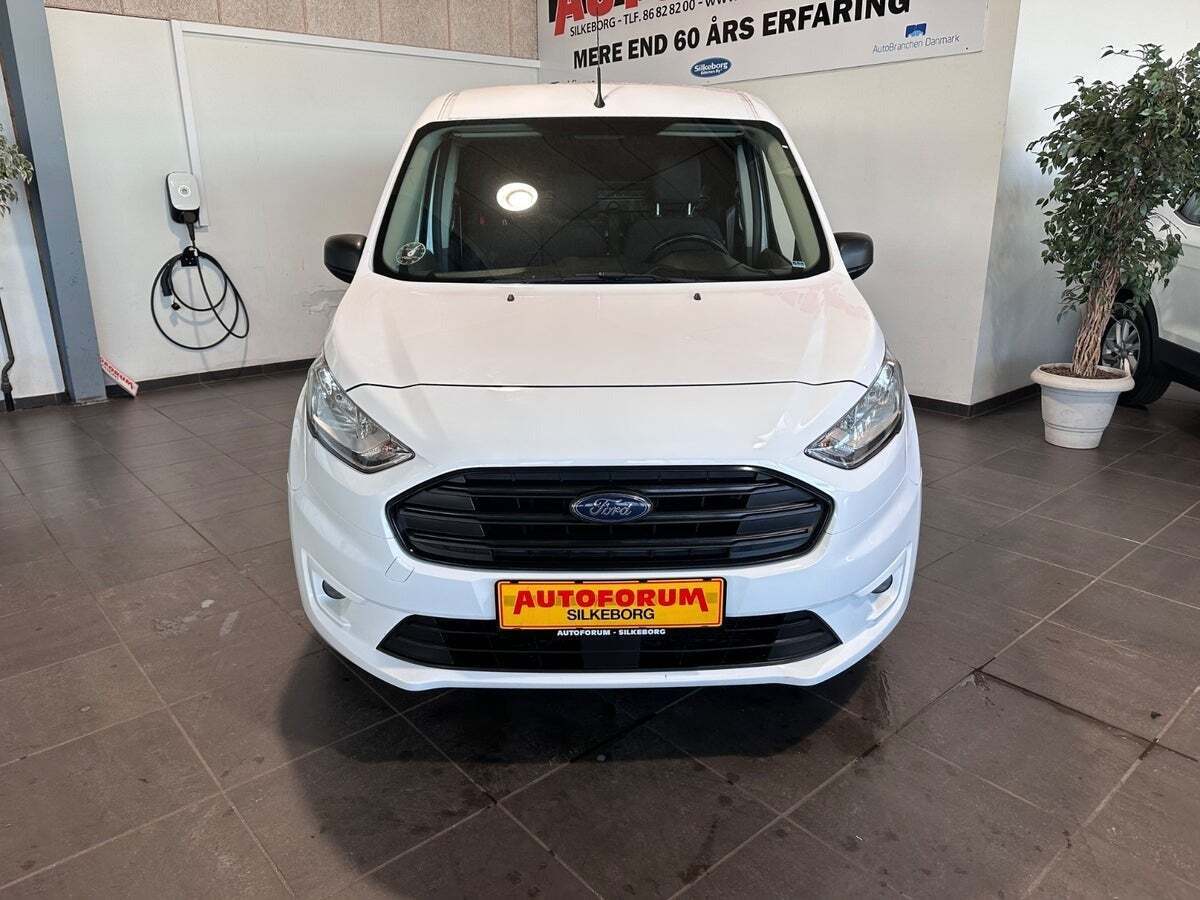 Hvid Ford Transit Connect fra 2019