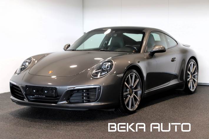 Brun Porsche 911 Carrera fra 2018 set udefra