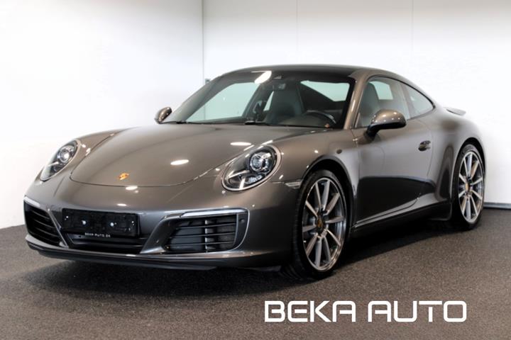 Brun Porsche 911 Carrera fra 2018 set udefra