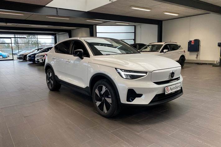 Hvid Volvo C40 fra 2024