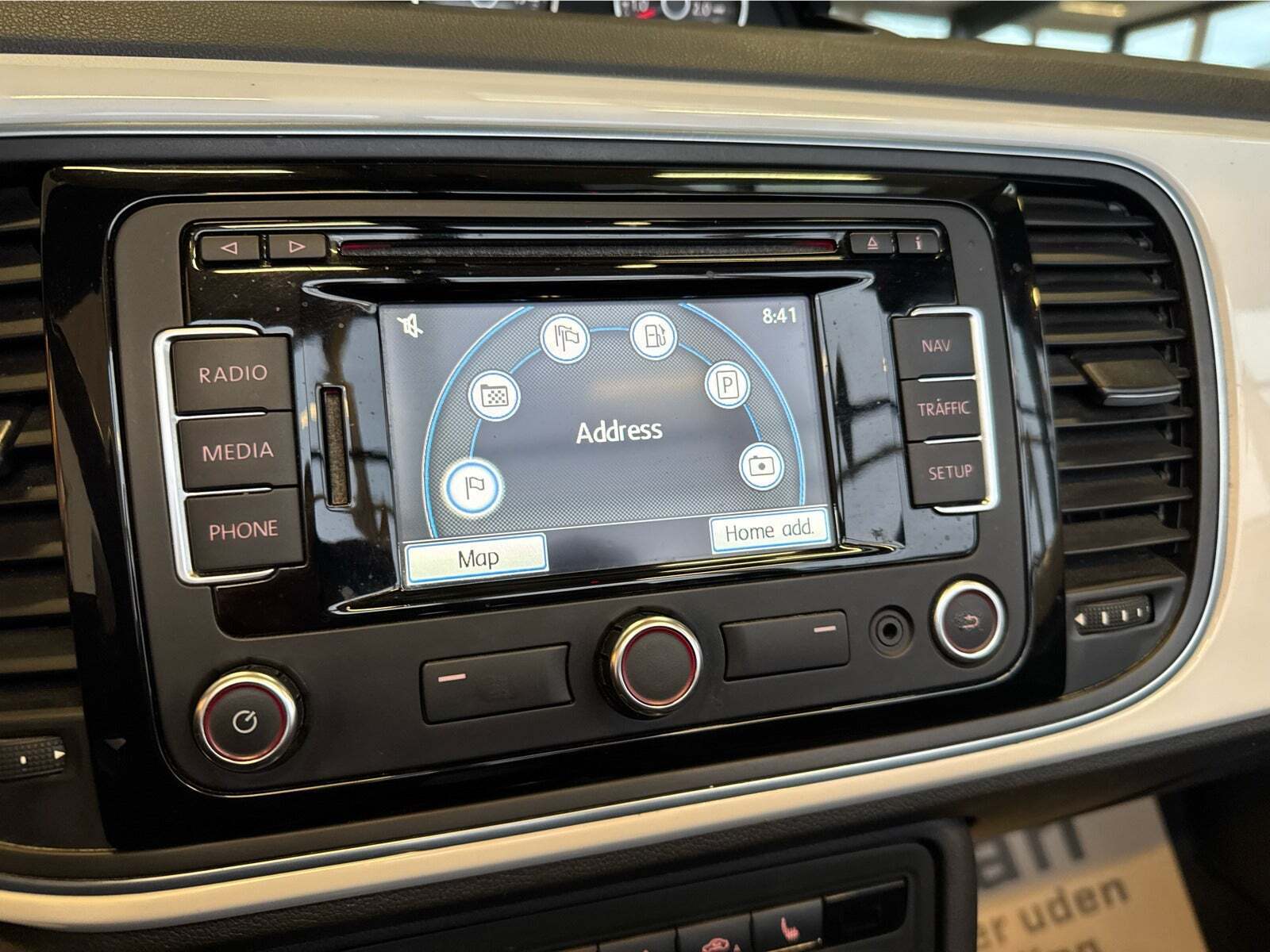 Hvid VW The Beetle fra 2013