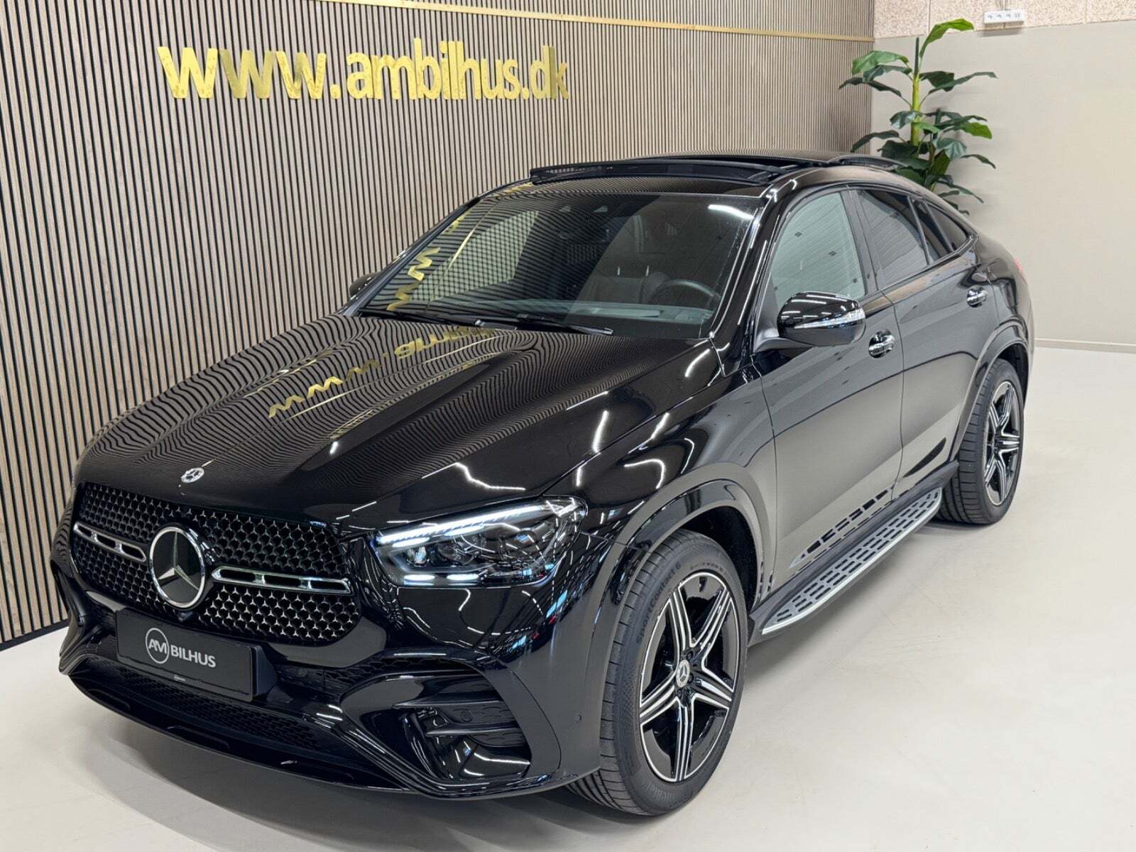 Sort Mercedes GLE350 de fra 2024