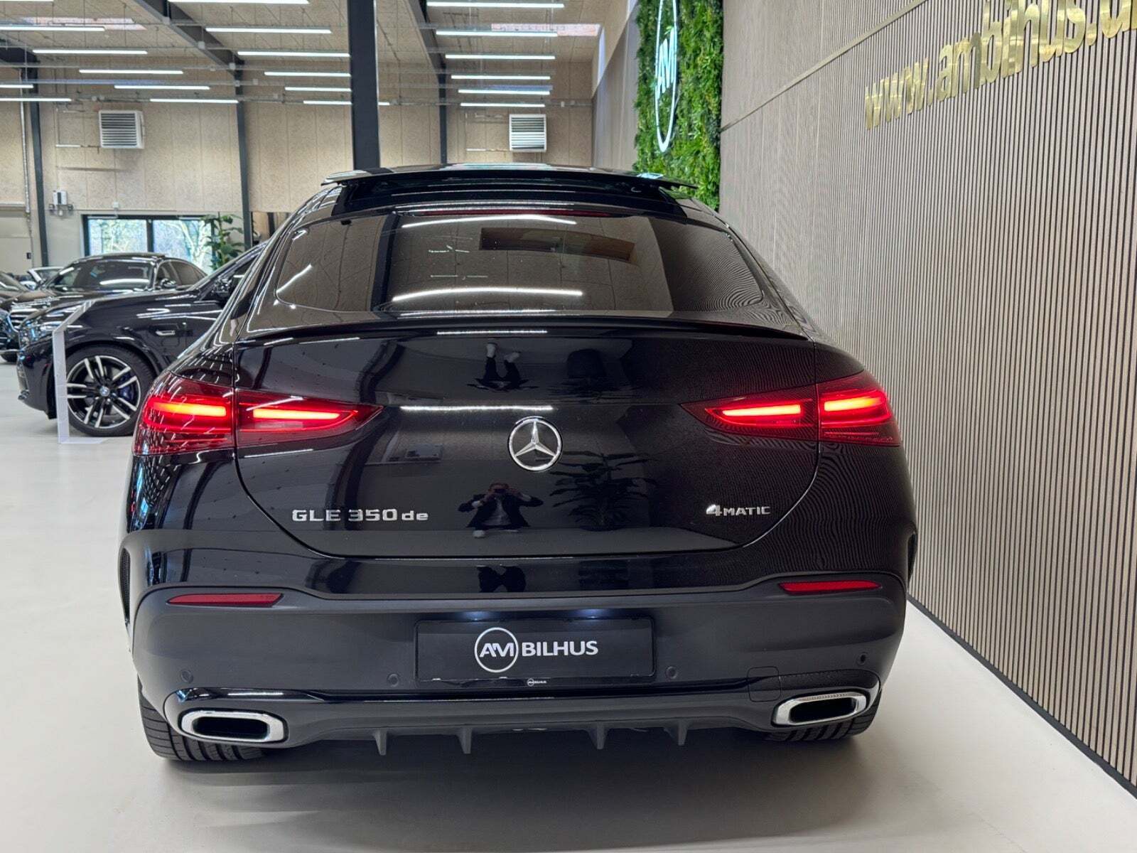 Sort Mercedes GLE350 de fra 2024