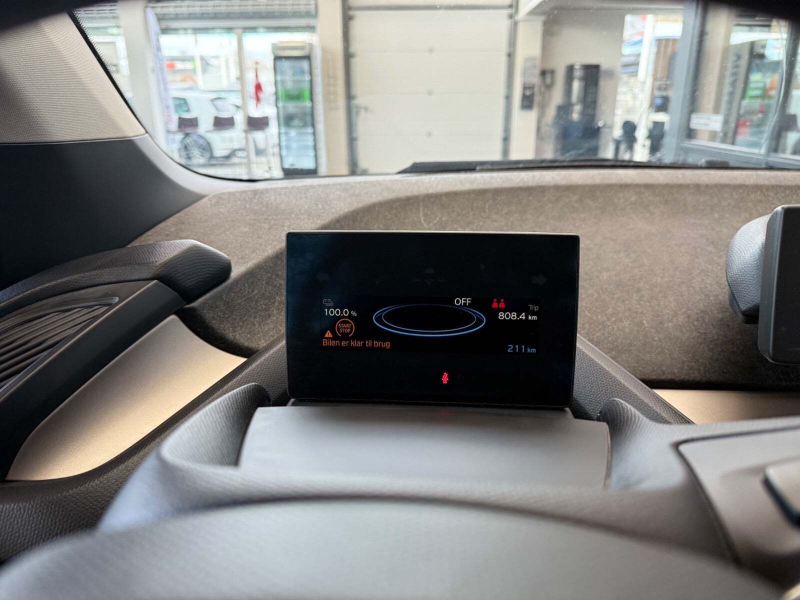 Hvid BMW i3 fra 2021