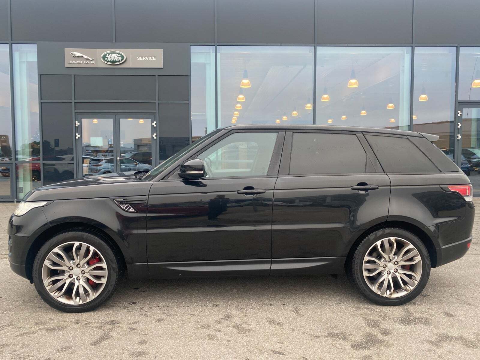 Sort Land Rover Range Rover sport fra 2015