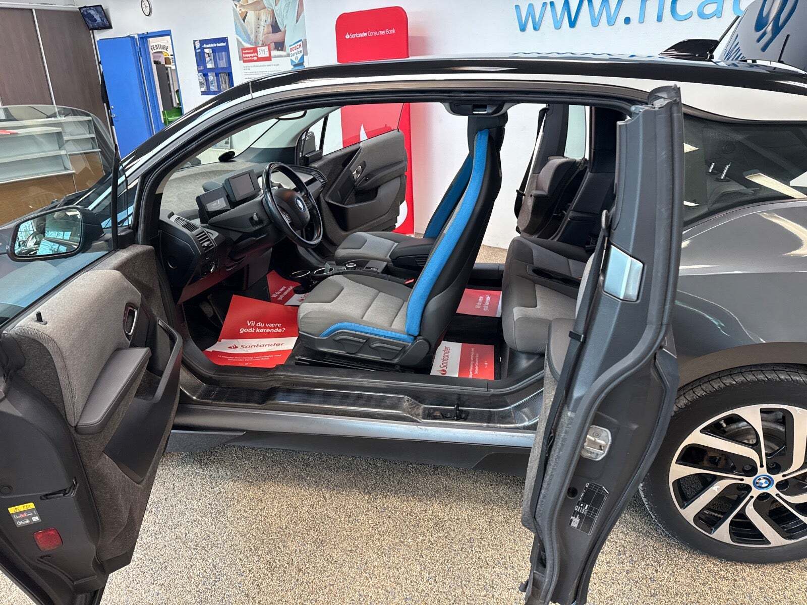 Grå BMW i3 fra 2019