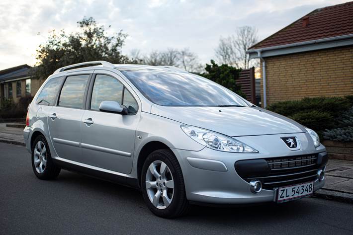 Sølv Peugeot 307 fra 2005