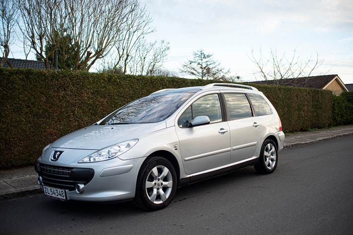 Sølv Peugeot 307 fra 2005