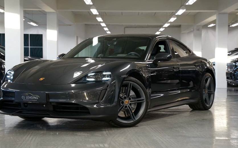 Porsche Taycan 4S