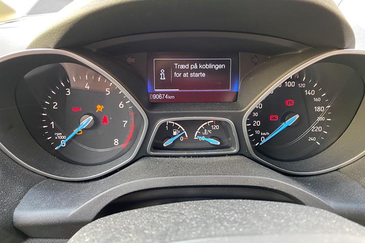 Grå Ford C-MAX fra 2018
