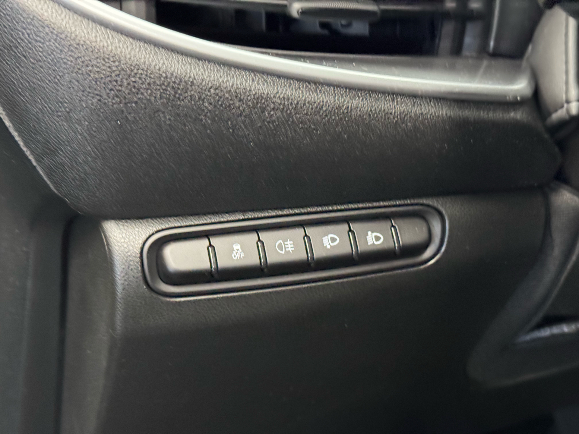 Grå Fiat 500e fra 2022