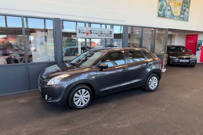 Grå Suzuki Baleno fra 2016