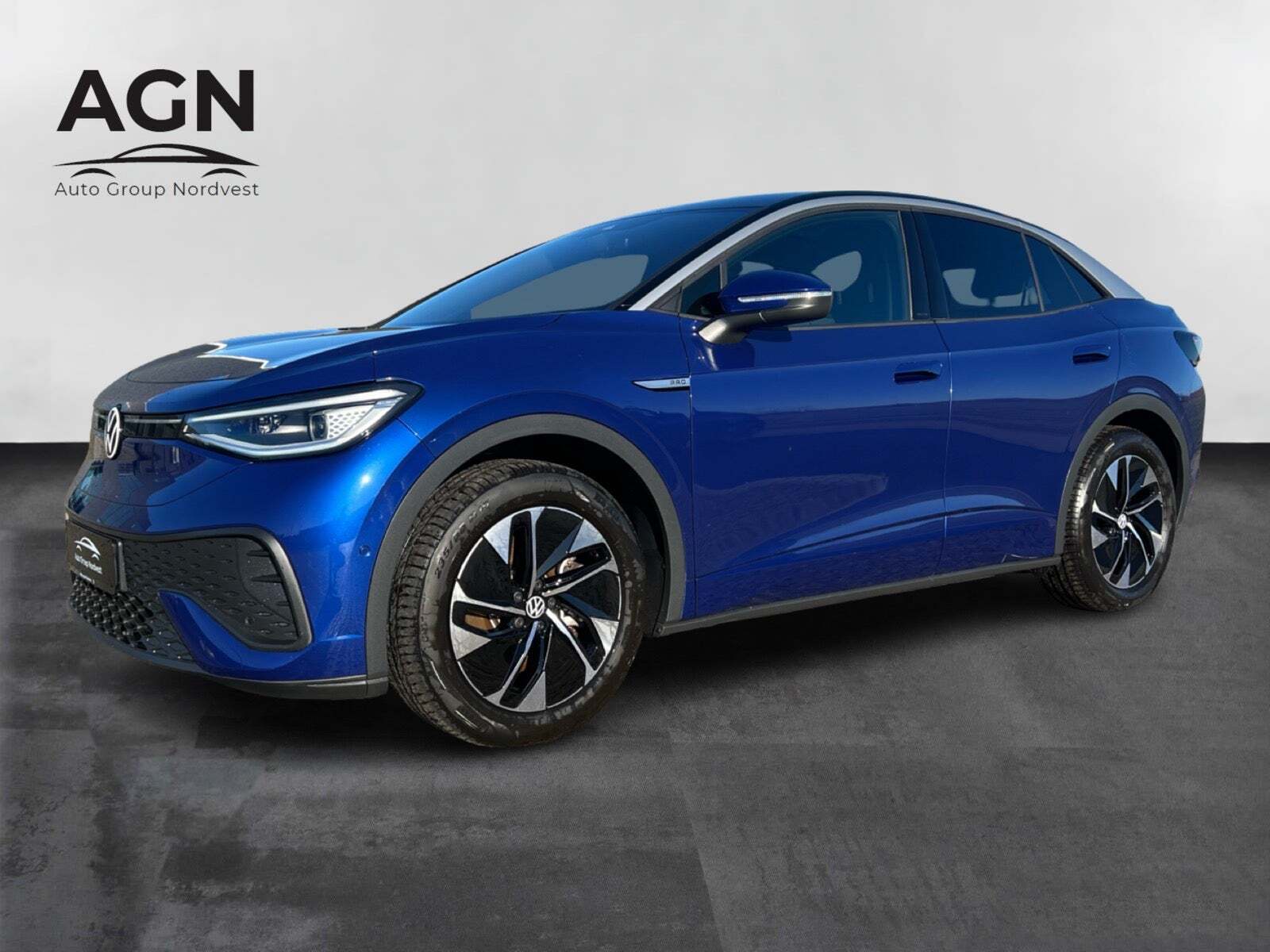 Blå VW ID.5 fra 2022 set udefra