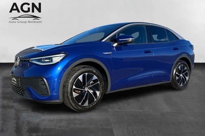 Blå VW ID.5 fra 2022 set udefra