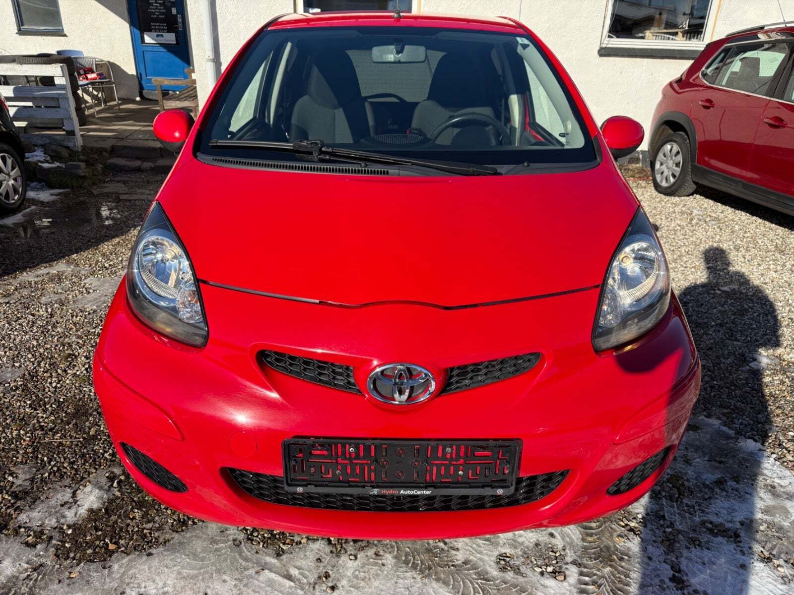 Rød Toyota Aygo fra 2011