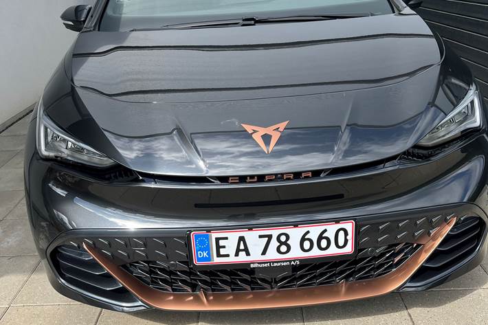 Grå Cupra Born fra 2023