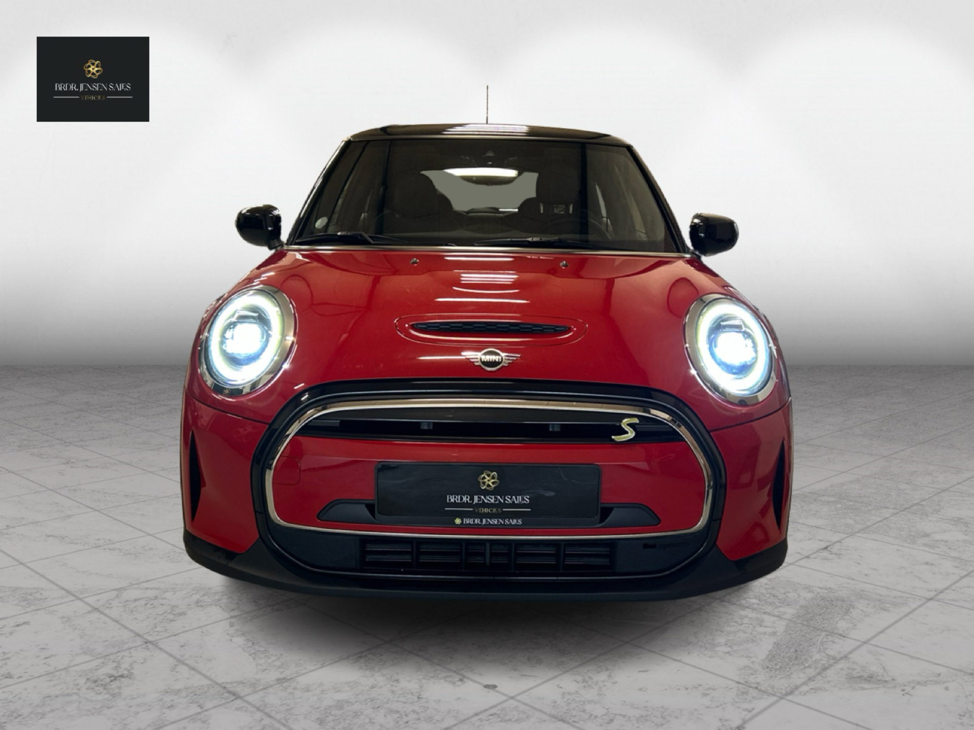 Rød Mini Cooper fra 2021