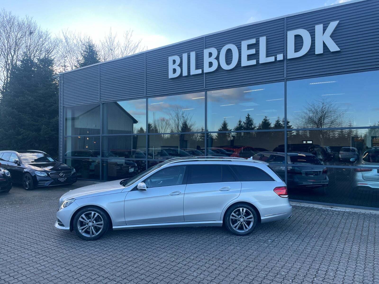 Sølv Mercedes E350 fra 2014