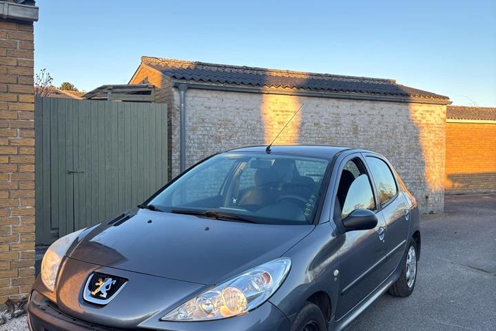 undefined Peugeot 206+ fra 2010