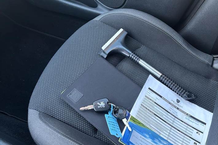 undefined Peugeot 206+ fra 2010