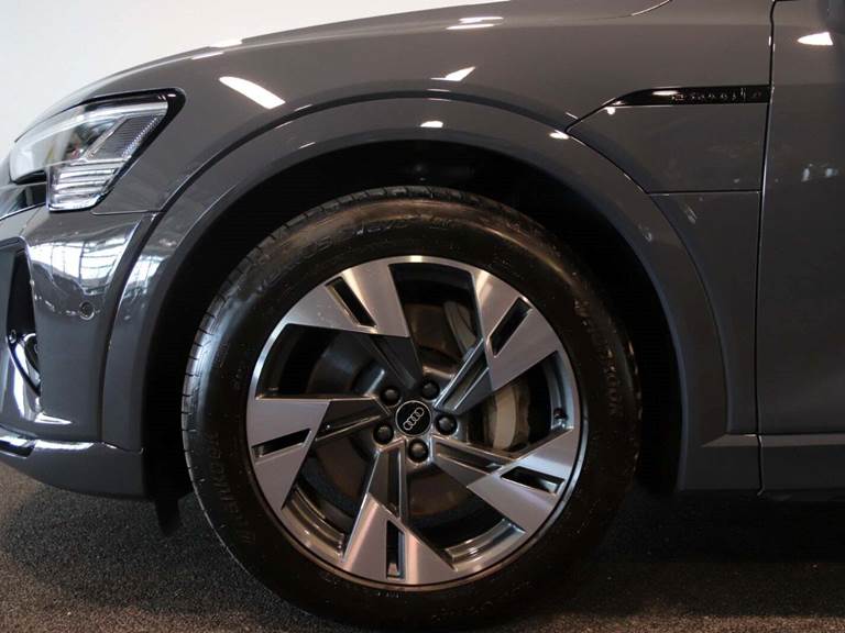 Audi Q8 e-tron 55 Advanced quattro