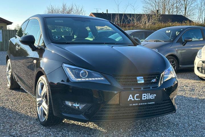 Sort Seat Ibiza fra 2016 set udefra