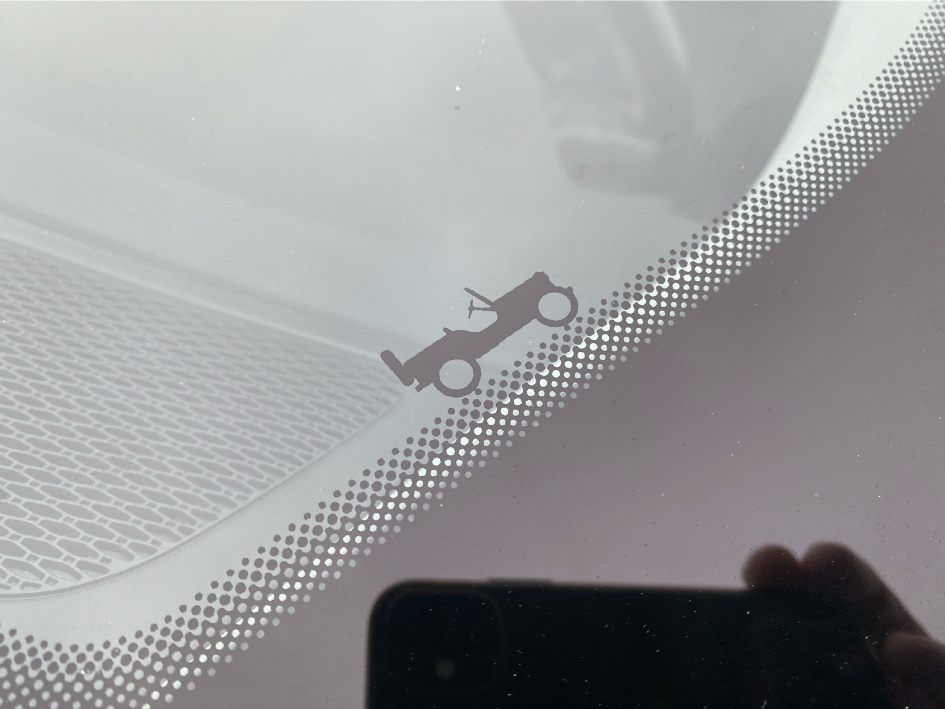 Sort Jeep Compass fra 2021 set udefra