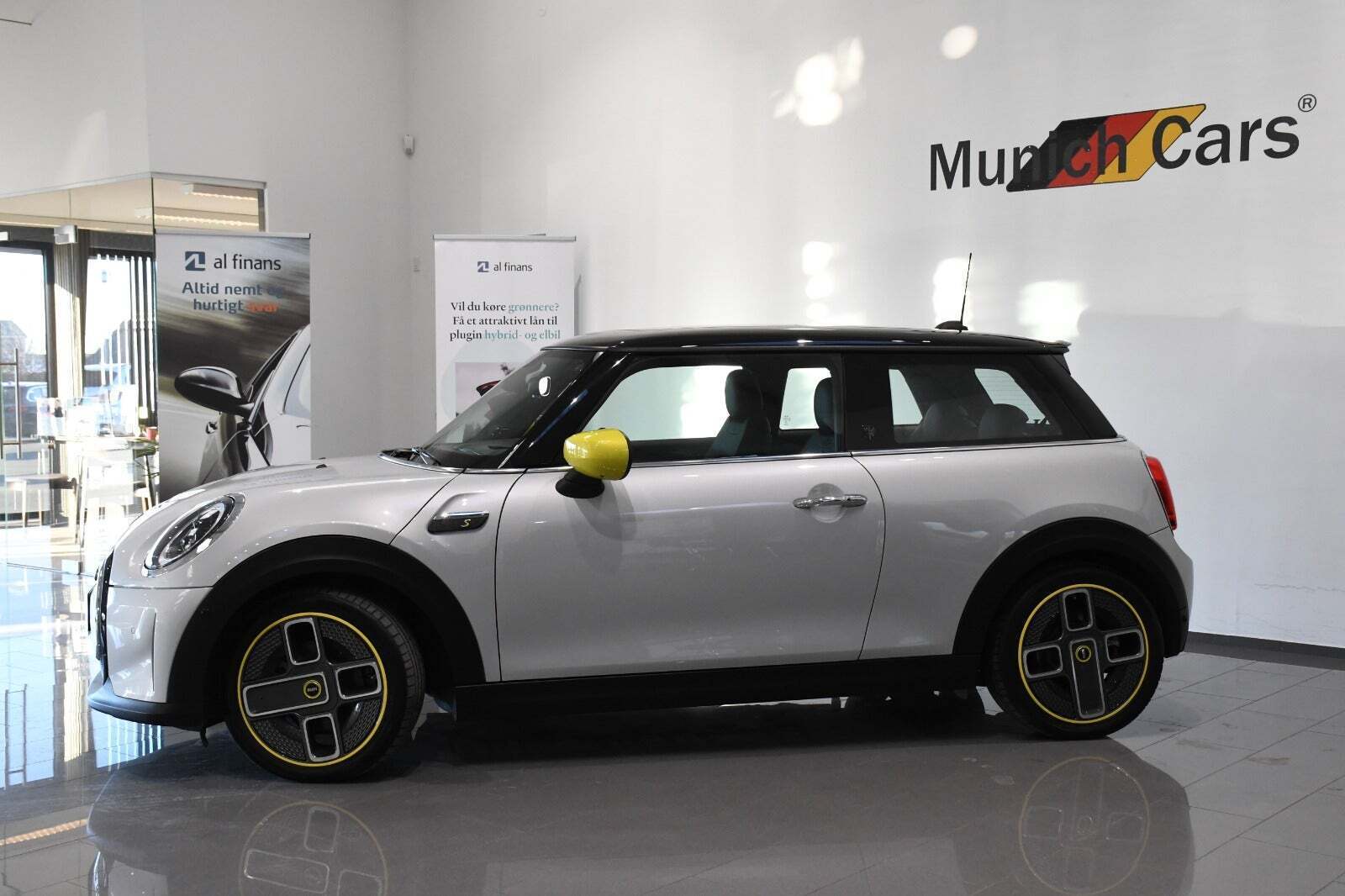 Mini Cooper SE Yours Trim