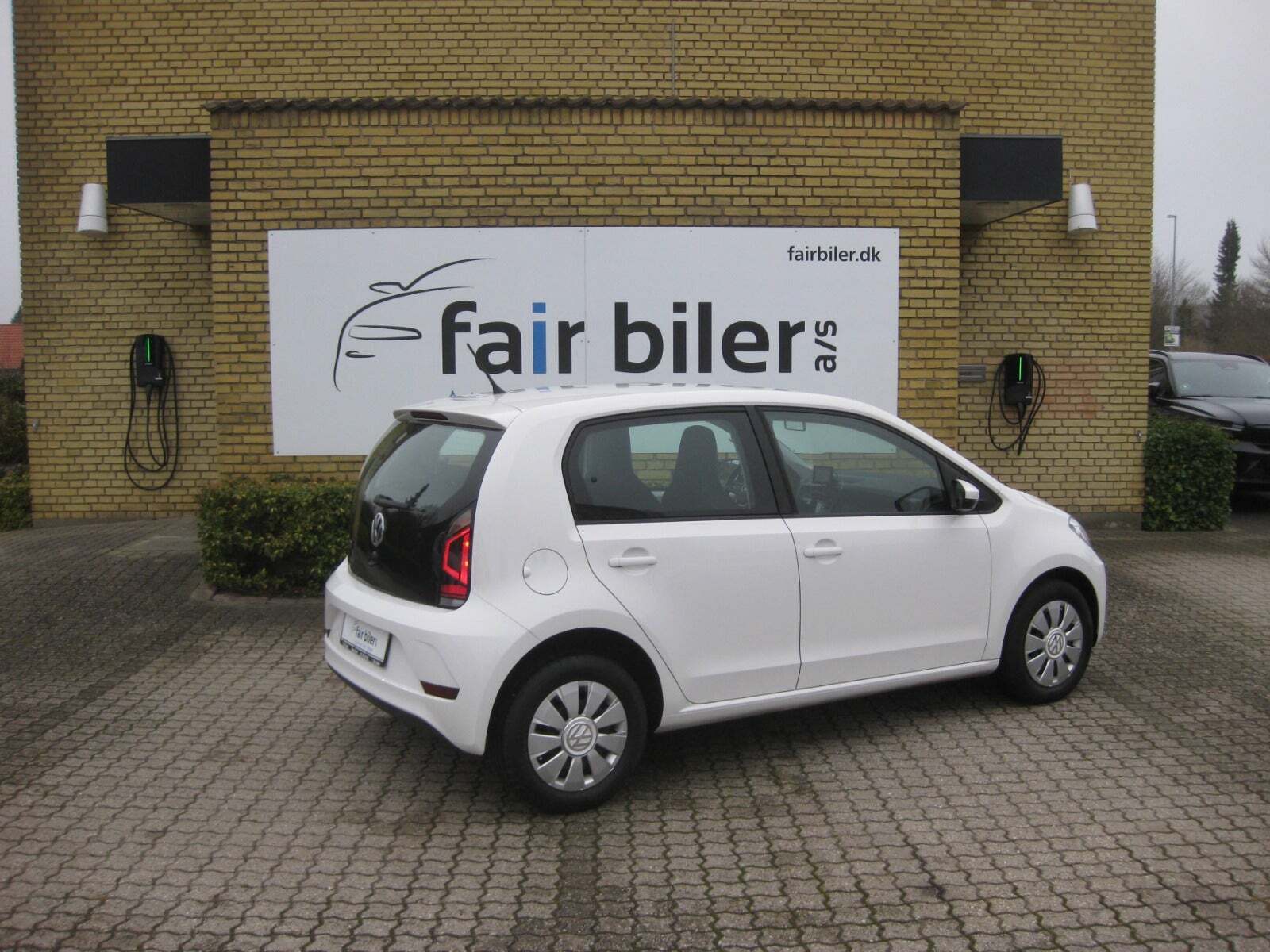 Hvid VW UP! fra 2021