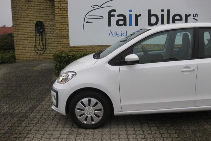 Hvid VW UP! fra 2021