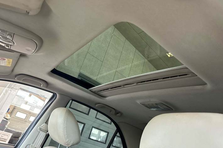 Sølv Kia Sorento fra 2008