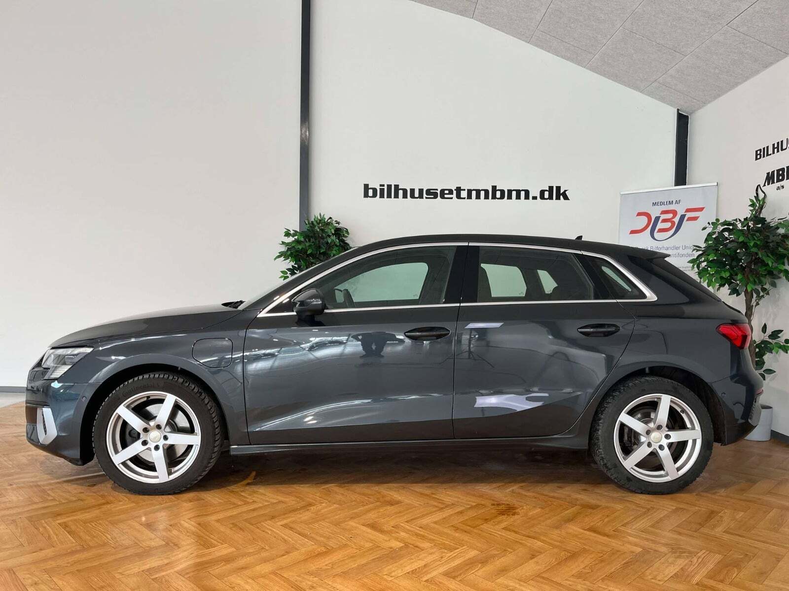 Grå Audi A3 fra 2021