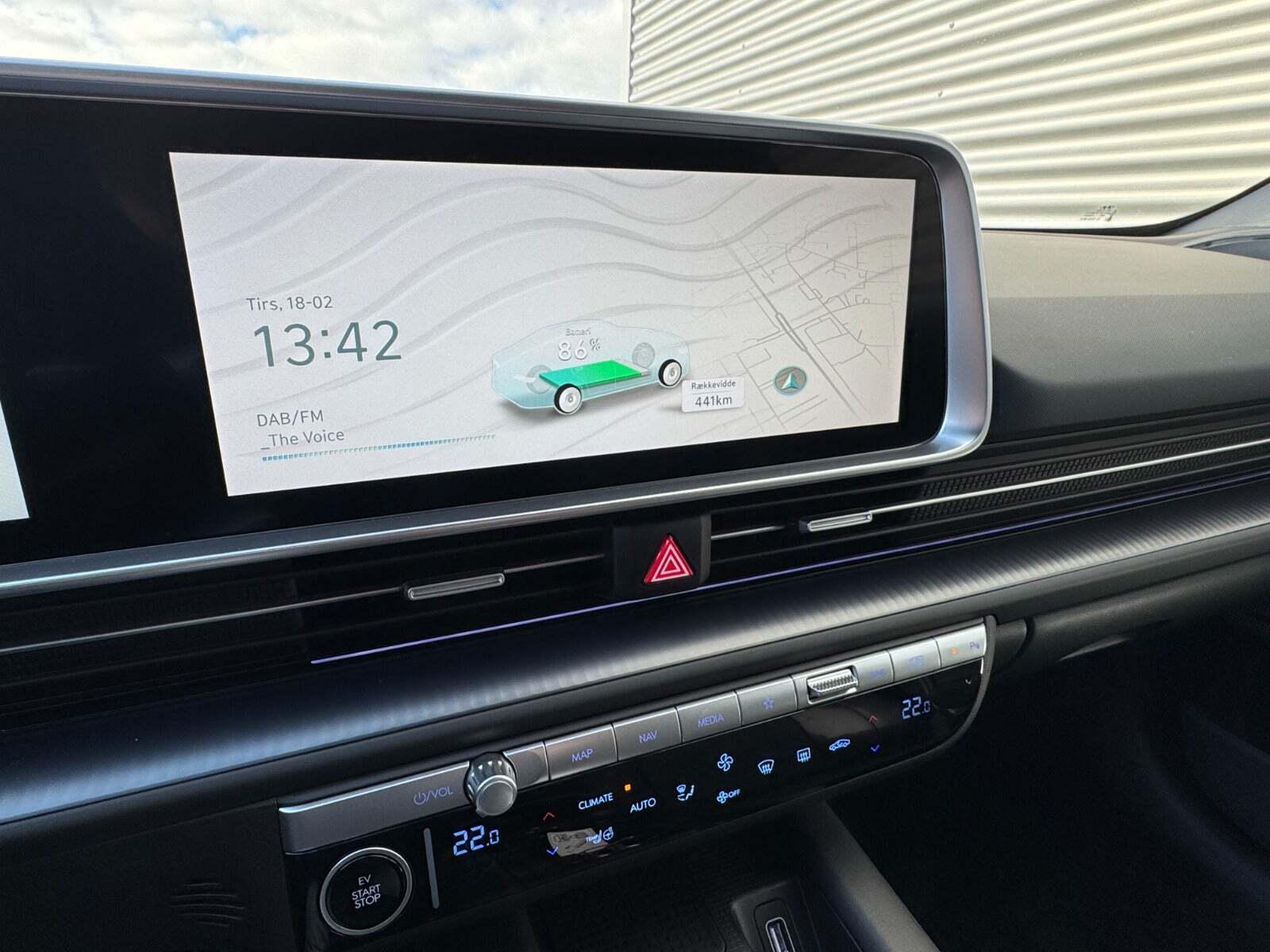 Blå Hyundai Ioniq 6 fra 2025 set indefra