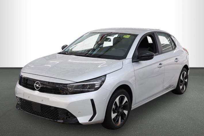 Grå Opel Corsa-e fra 2023 set udefra