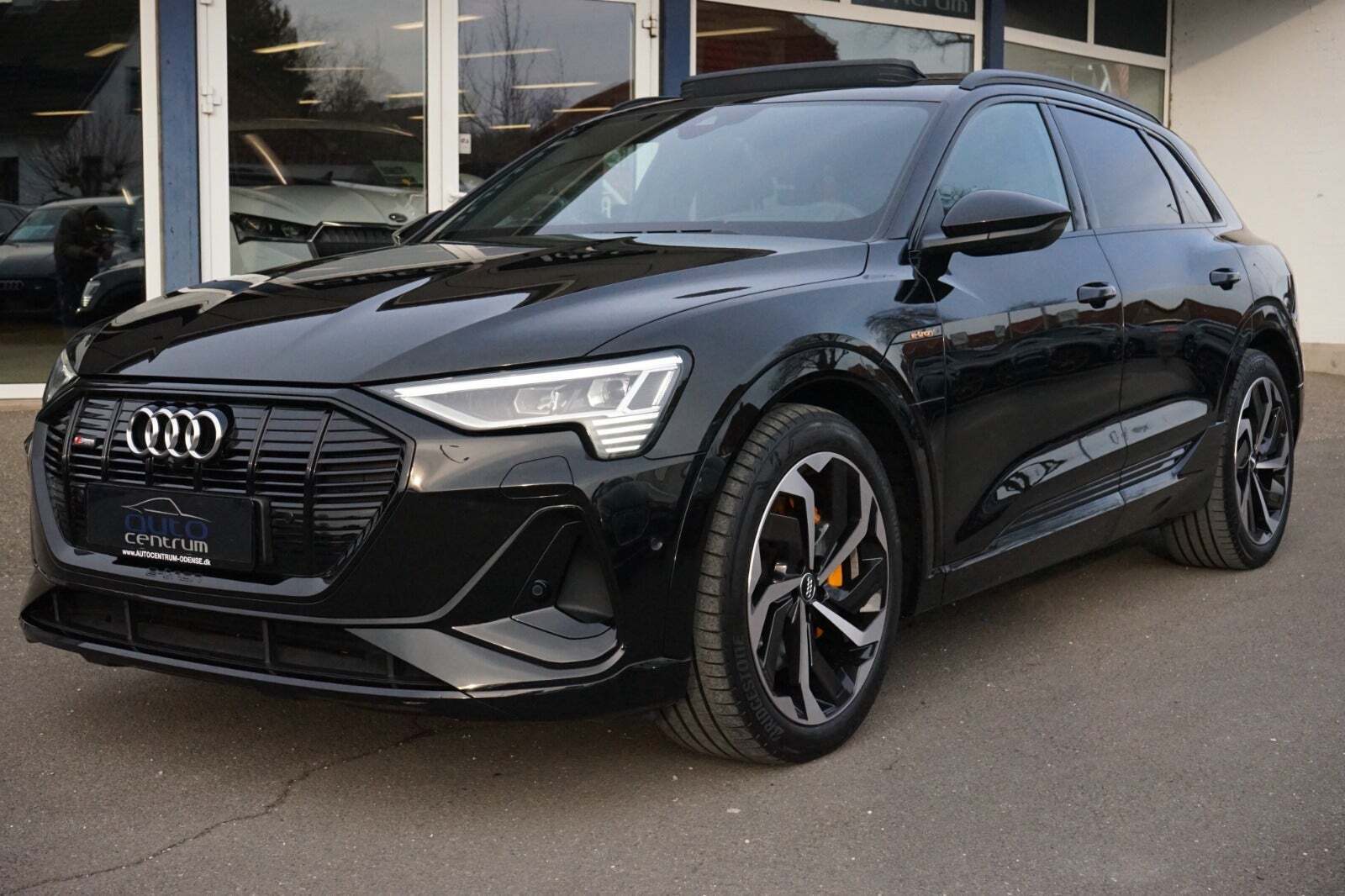 Sort Audi e-tron fra 2022