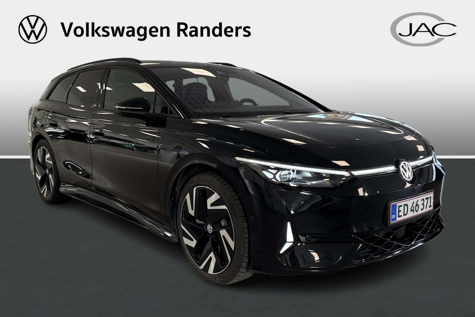 Sort VW ID.7 fra 2025 set udefra