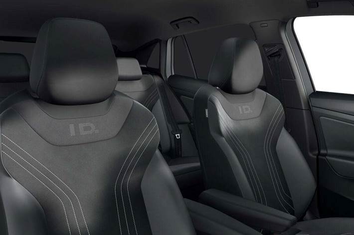 Grå VW ID.4 fra 2025