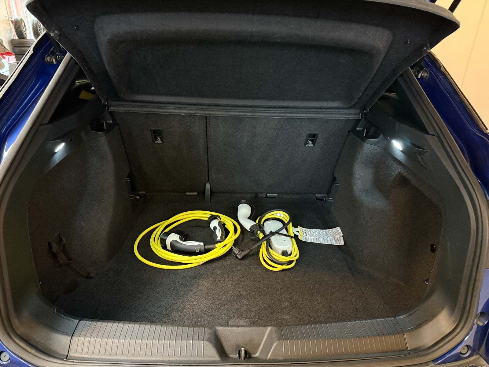 Blå VW ID.4 fra 2023