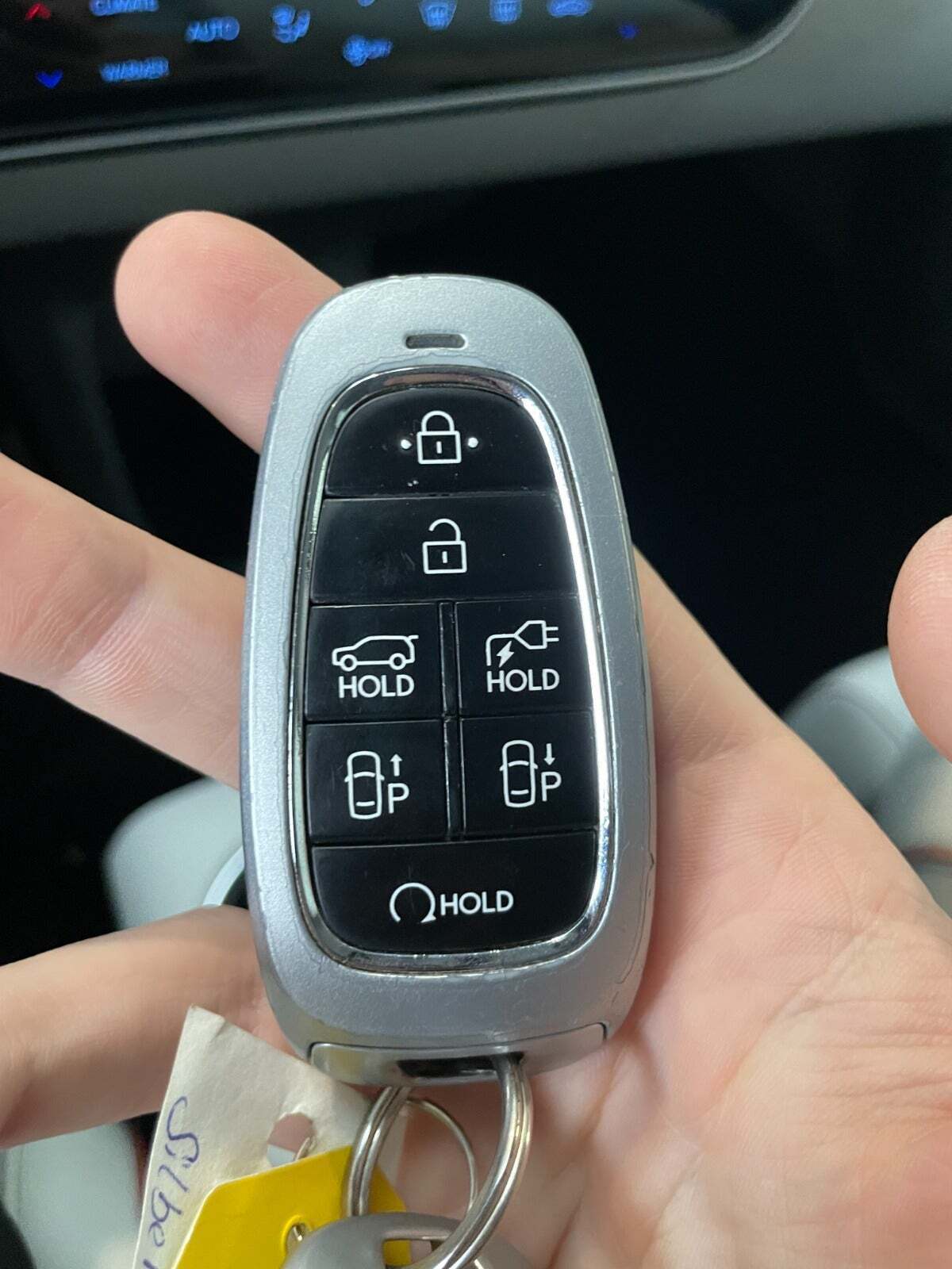 Gul Hyundai Ioniq 5 fra 2022