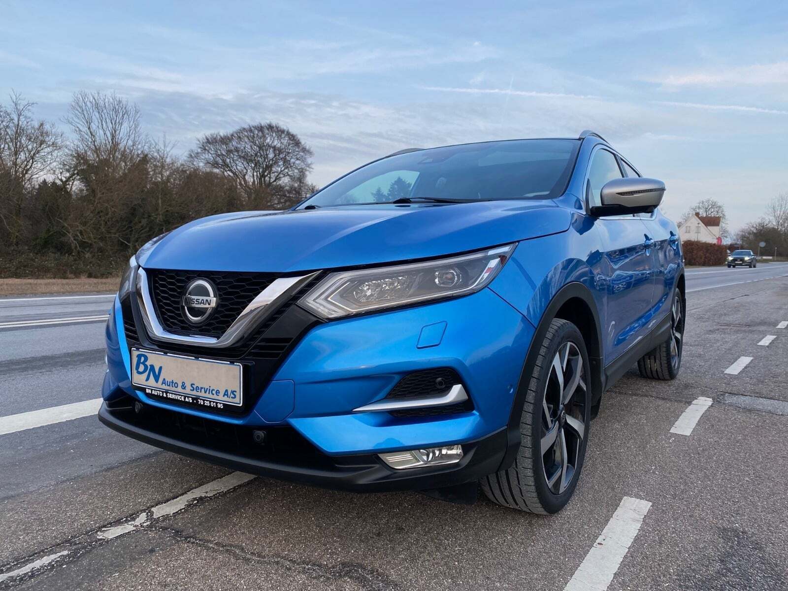 Blå Nissan Qashqai fra 2019 set udefra